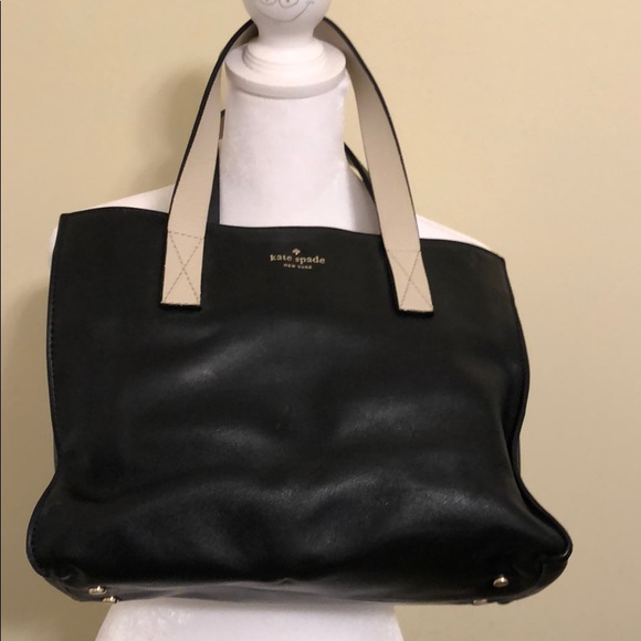 kate spade Handbags - Kate spade leather purse